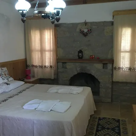 Apart Otel Koy Evi *
